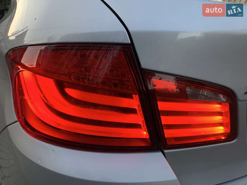 Седан BMW 5 Series 2013 в Надворной