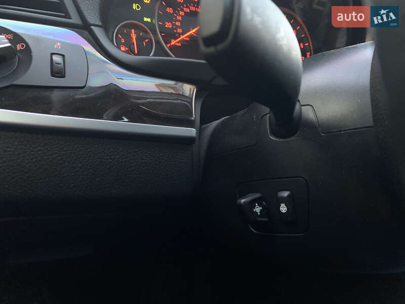 Седан BMW 5 Series 2013 в Надворной