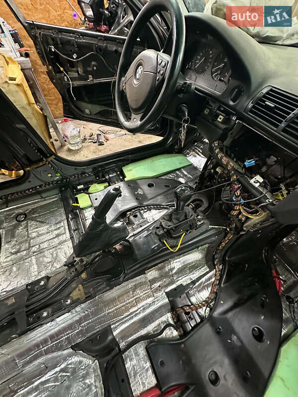 Универсал BMW 5 Series 2001 в Каменском фото 24 Универсал BMW 5 Series 2001 в Каменском