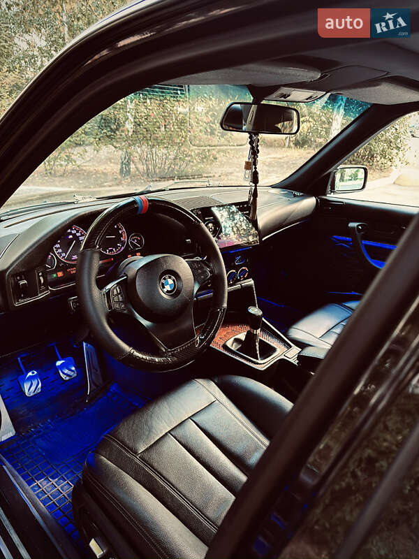 Седан BMW 5 Series 1989 в Києві фото 59 Седан BMW 5 Series 1989 в Києві