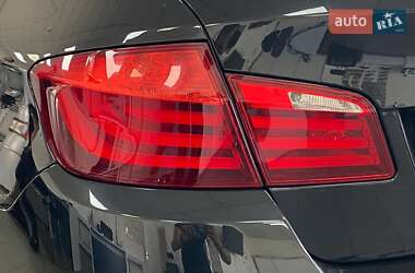 Седан BMW 5 Series 2012 в 