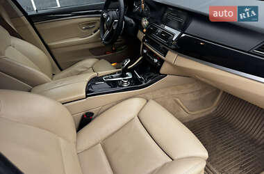 Седан BMW 5 Series 2012 в 