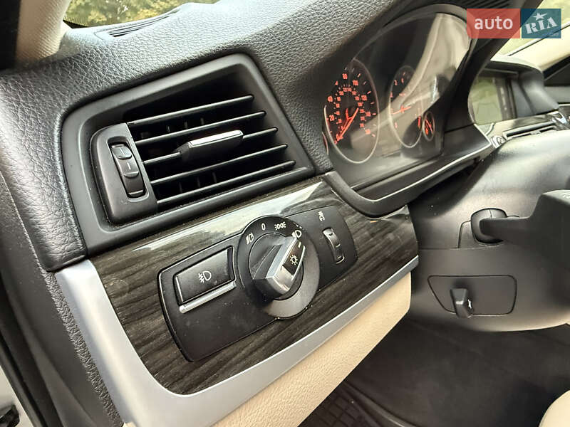 Седан BMW 5 Series 2012 в Дрогобичі