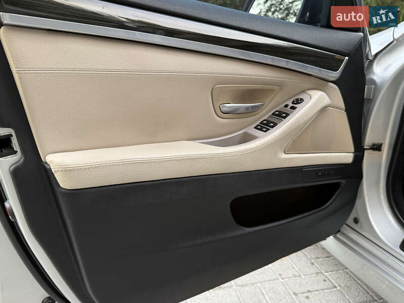 Седан BMW 5 Series 2012 в Дрогобичі