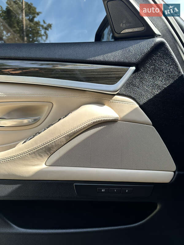 Седан BMW 5 Series 2016 в Харкові