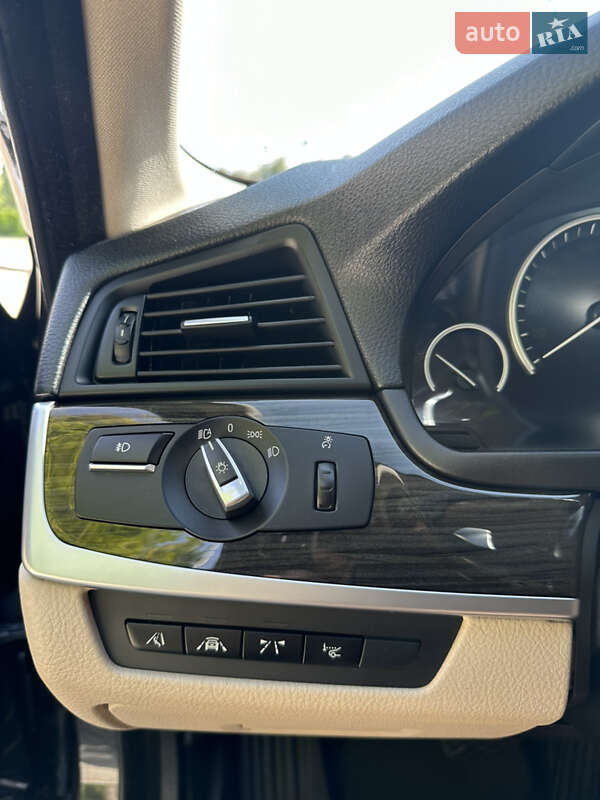 Седан BMW 5 Series 2016 в Харкові