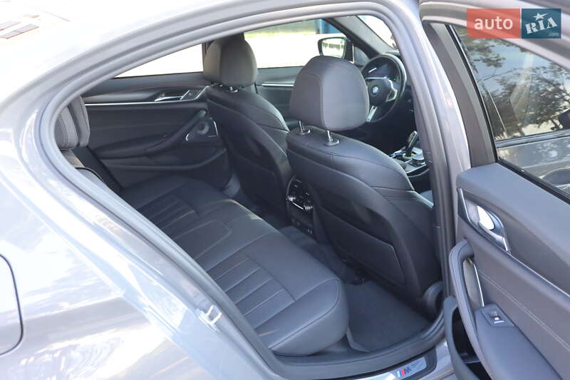 Седан BMW 5 Series 2021 в Мукачево