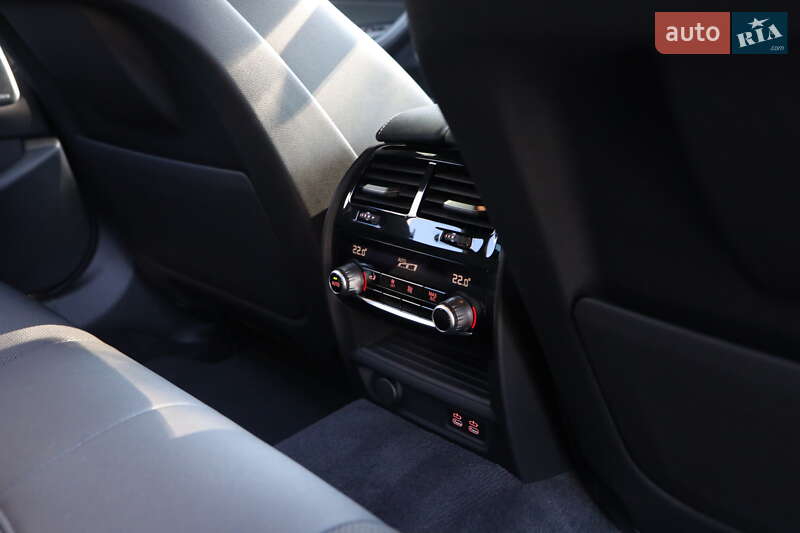 Седан BMW 5 Series 2021 в Мукачево