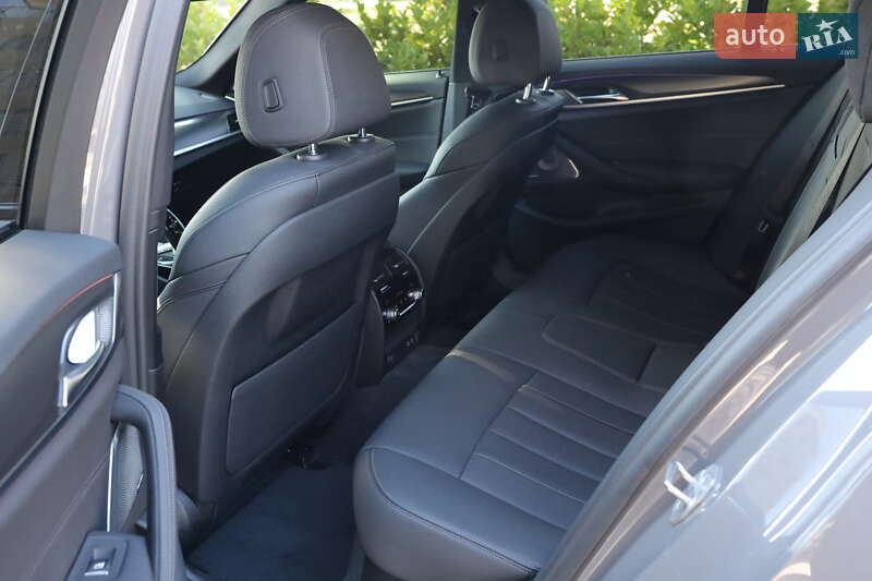 Седан BMW 5 Series 2021 в Мукачево