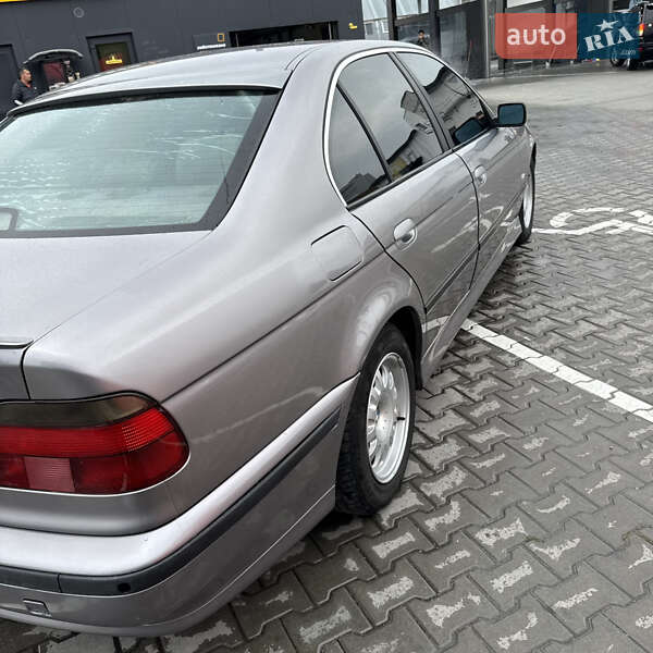 Седан BMW 5 Series 1996 в Виннице