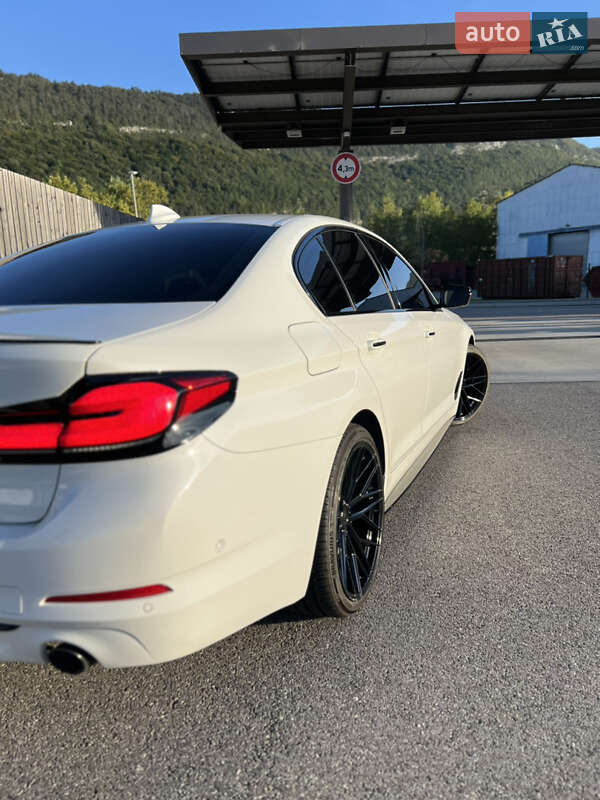 Седан BMW 5 Series 2017 в Борисполе