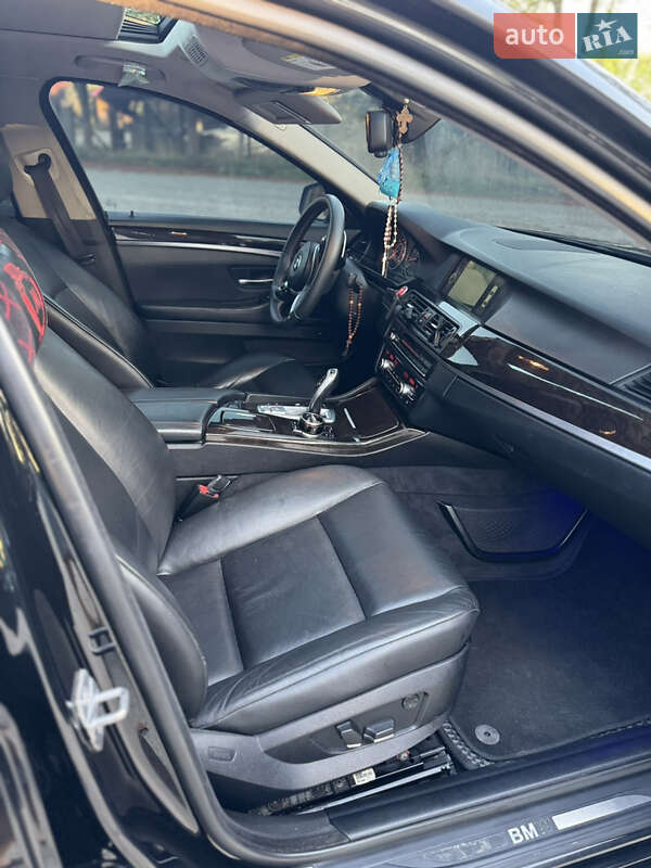 Седан BMW 5 Series 2013 в Тячеве