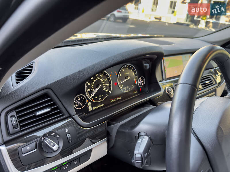 Седан BMW 5 Series 2015 в Киеве фото 39 Седан BMW 5 Series 2015 в Киеве