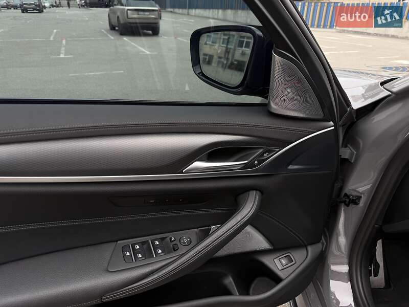 Седан BMW 5 Series 2021 в Киеве