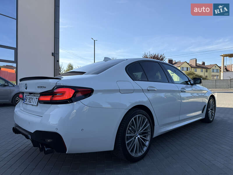 Седан BMW 5 Series 2019 в Ровно