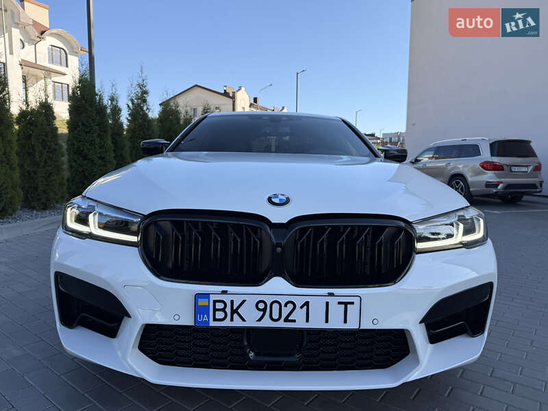 Седан BMW 5 Series 2019 в Ровно