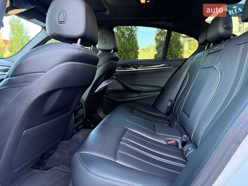 Седан BMW 5 Series 2019 в Ровно