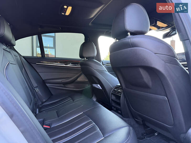 Седан BMW 5 Series 2019 в Ровно