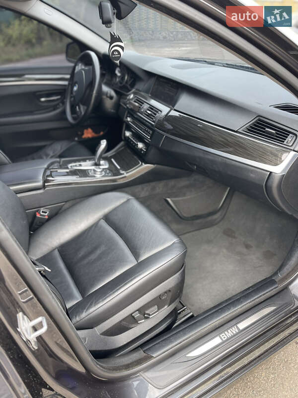 Седан BMW 5 Series 2013 в Рівному