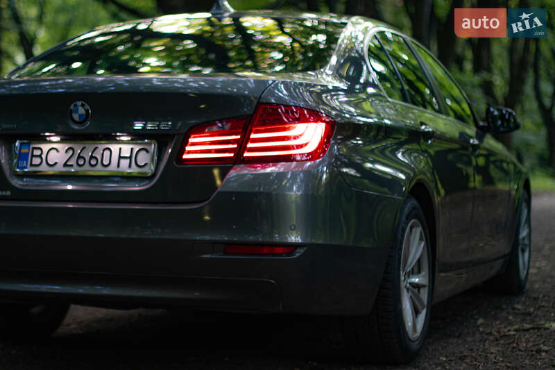 Седан BMW 5 Series 2014 в Львові