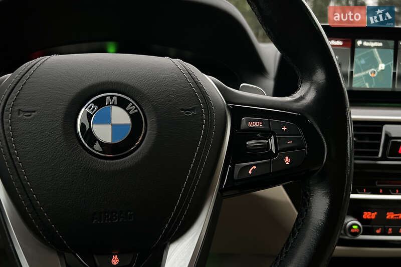 Седан BMW 5 Series 2017 в Львові фото 12 Седан BMW 5 Series 2017 в Львові