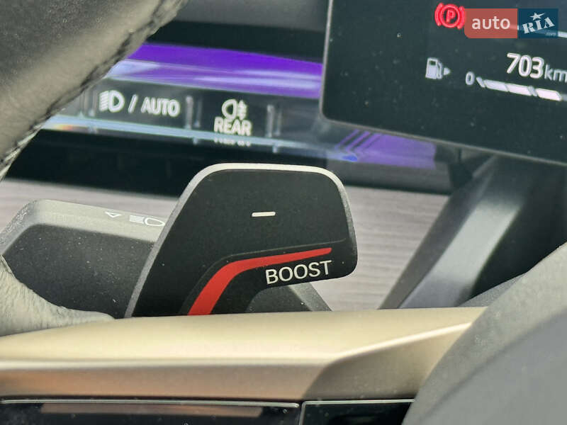 Седан BMW 5 Series 2023 в Киеве