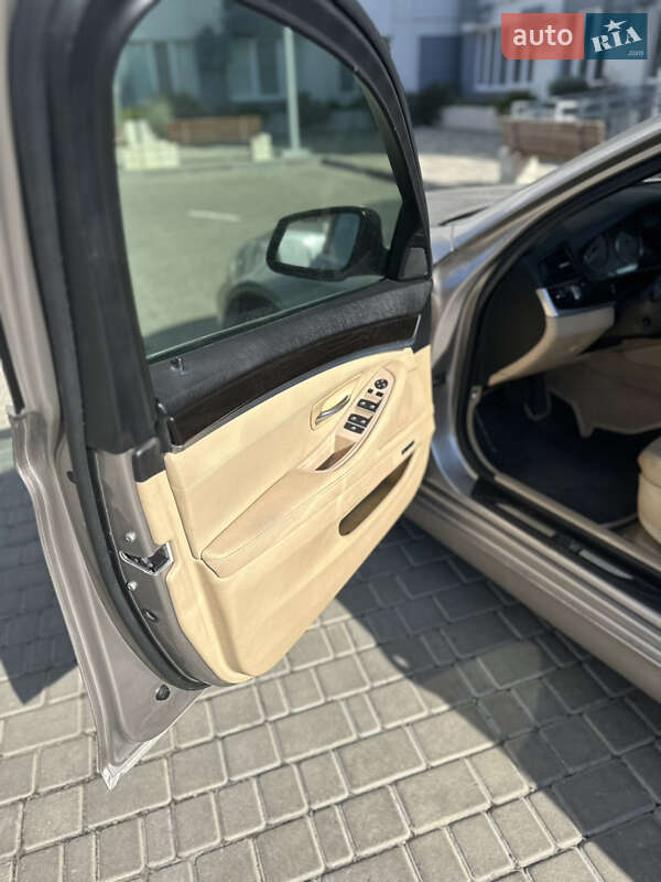 Седан BMW 5 Series 2012 в Одессе фото 11 Седан BMW 5 Series 2012 в Одессе