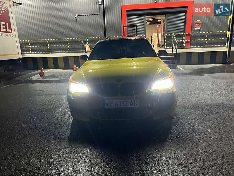 Седан BMW 5 Series 2005 в Днепре
