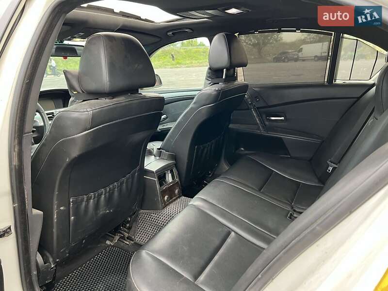 Седан BMW 5 Series 2005 в Днепре
