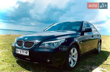 Седан BMW 5 Series 2005 в Измаиле