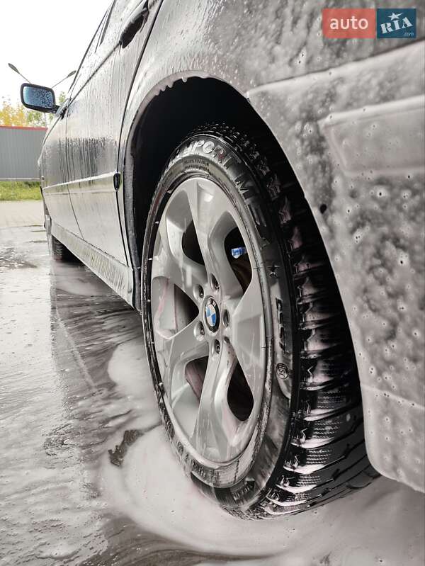Седан BMW 5 Series 1998 в Тлумачі