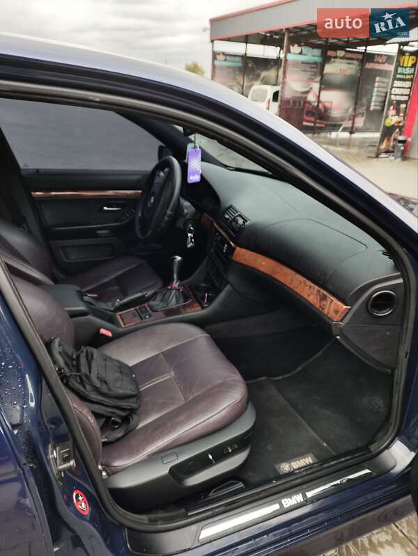 Седан BMW 5 Series 1998 в Тлумачі