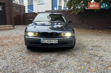 Седан BMW 5 Series 2002 в Ровно