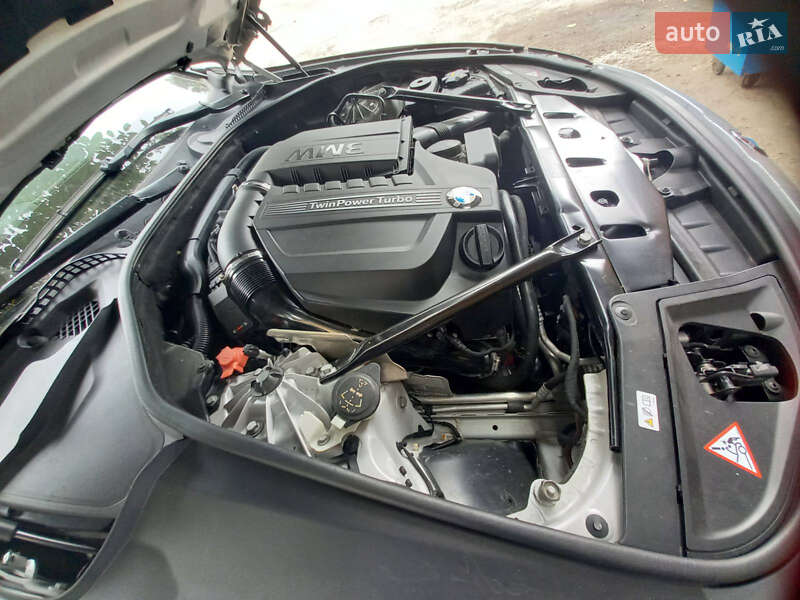 Седан BMW 5 Series 2012 в Днепре