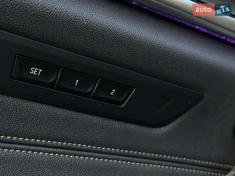 Седан BMW 5 Series 2021 в Мукачево