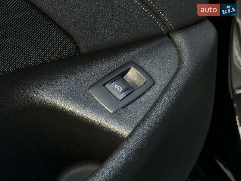 Седан BMW 5 Series 2021 в Мукачево