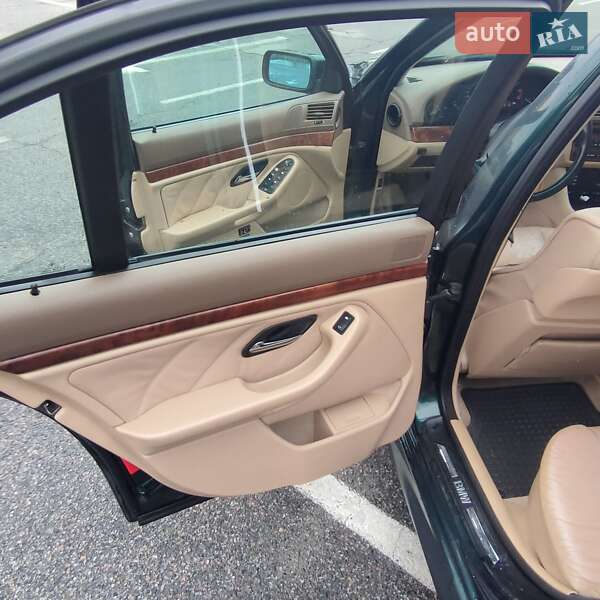 Седан BMW 5 Series 1997 в Киеве
