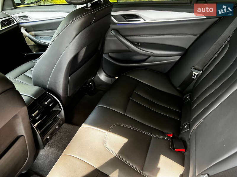 Седан BMW 5 Series 2017 в Александрие