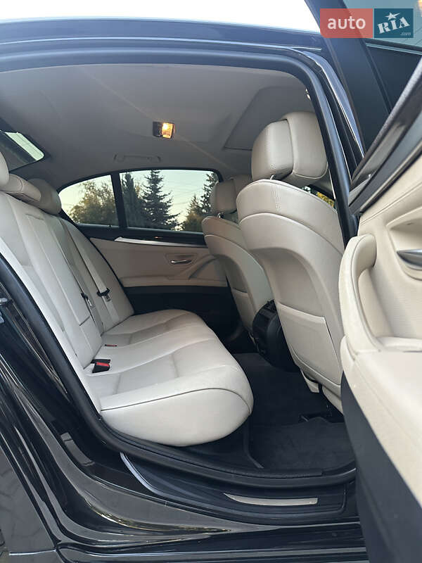 Седан BMW 5 Series 2011 в Хмельницком