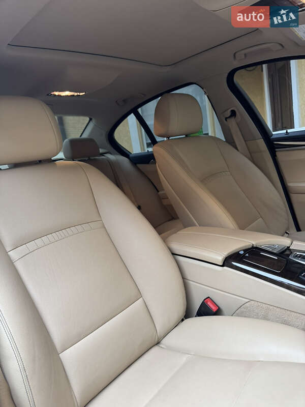 Седан BMW 5 Series 2013 в Чорткове фото 34 Седан BMW 5 Series 2013 в Чорткове