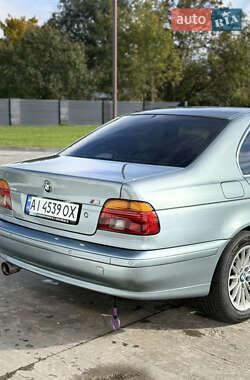 Седан BMW 5 Series 2001 в 