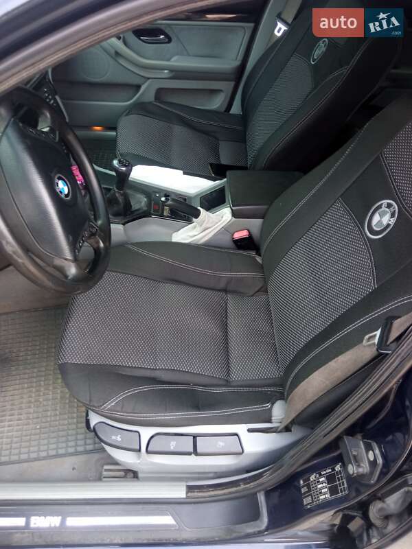 Универсал BMW 5 Series 2003 в Костополе