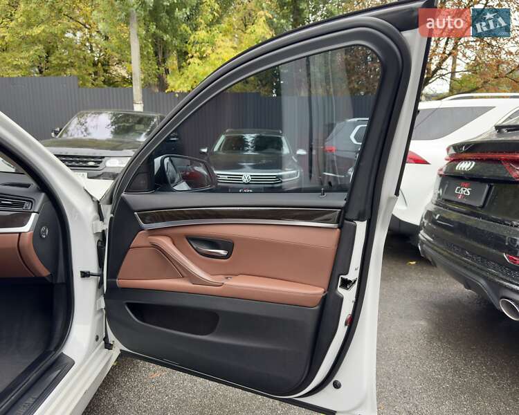 Седан BMW 5 Series 2016 в Киеве фото 22 Седан BMW 5 Series 2016 в Киеве
