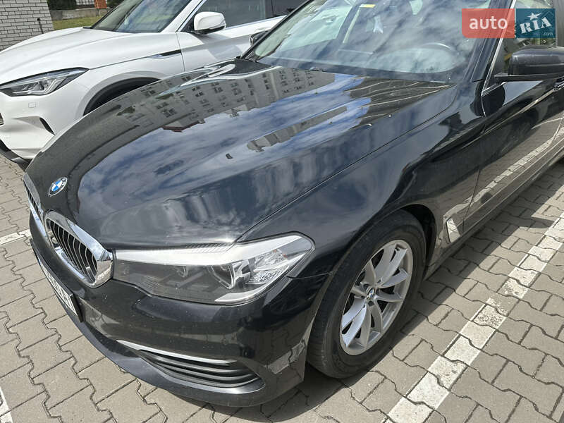 Седан BMW 5 Series 2017 в Хмельницком