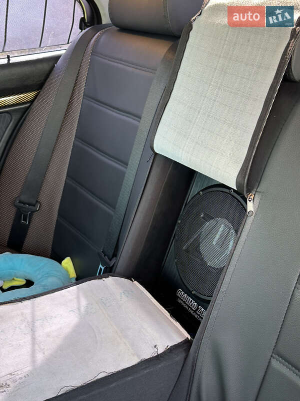 Седан BMW 5 Series 2002 в Житомире