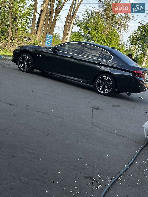 Седан BMW 5 Series 2016 в Кривом Роге