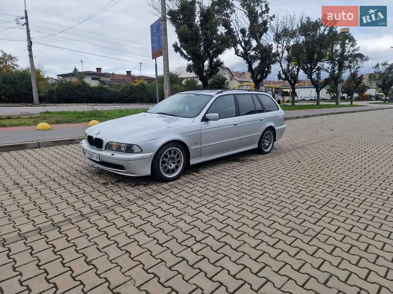 BMW 5 Series 2002 BMW 5 Series 2002
