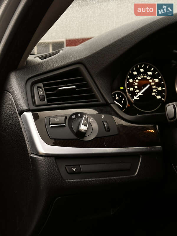 Седан BMW 5 Series 2015 в Луцке