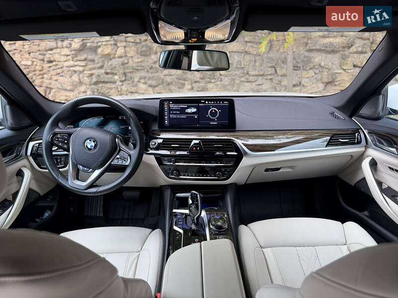 Седан BMW 5 Series 2020 в Одессе