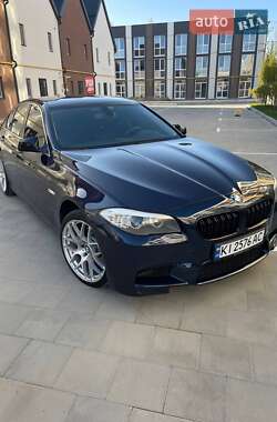 Седан BMW 5 Series 2012 в Святопетровское